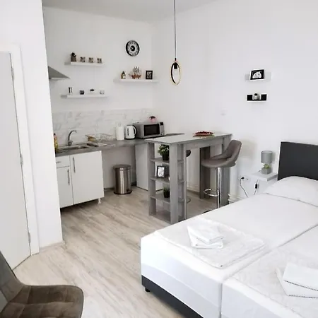 Vajda Lägenhet Novi Sad